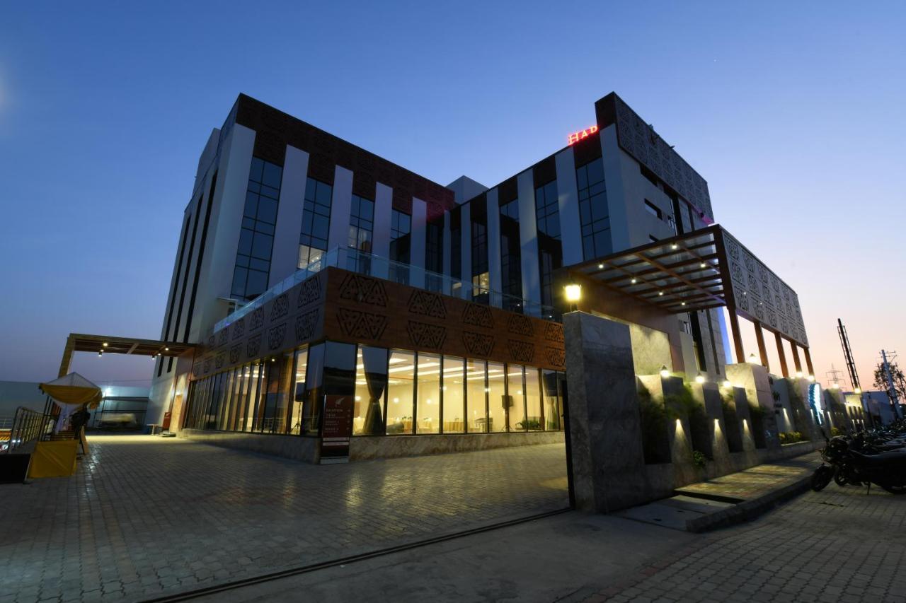 Harsha The Fern Shivamogga Otel Dış mekan fotoğraf