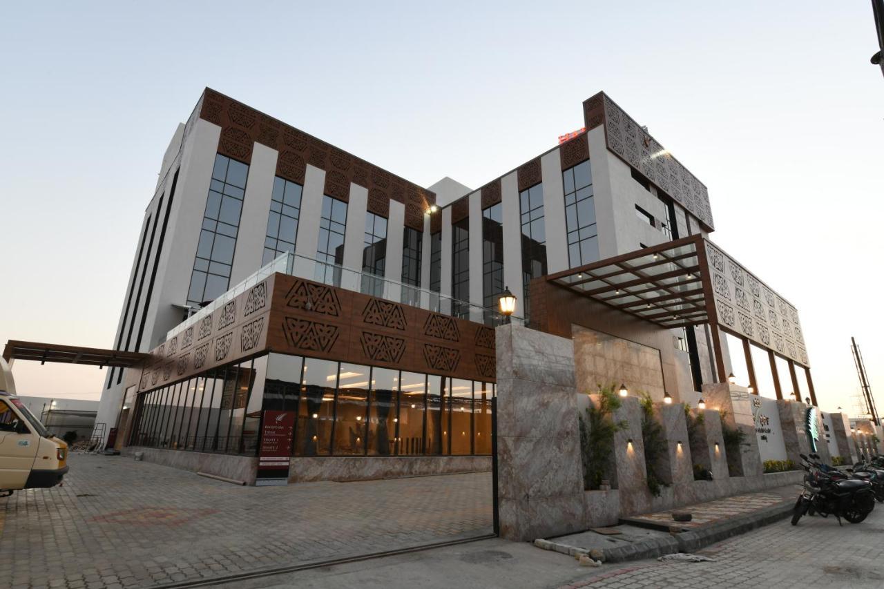 Harsha The Fern Shivamogga Otel Dış mekan fotoğraf